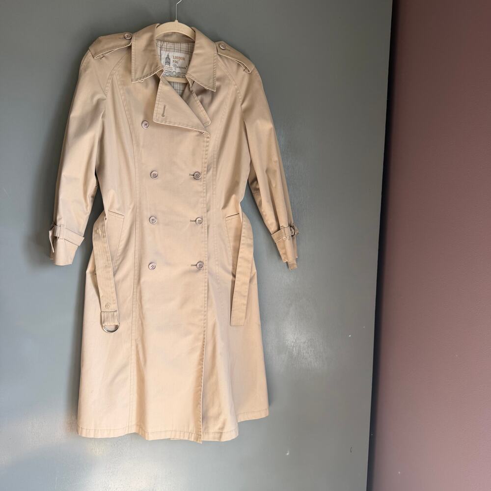 Vintage LONDON FOG Women's 8 Petite Beige Double Breasted Maincoat Retro City